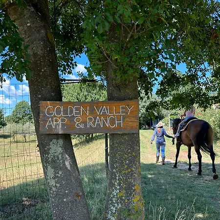 Διαμέρισμα Golden Valley & Ranch *